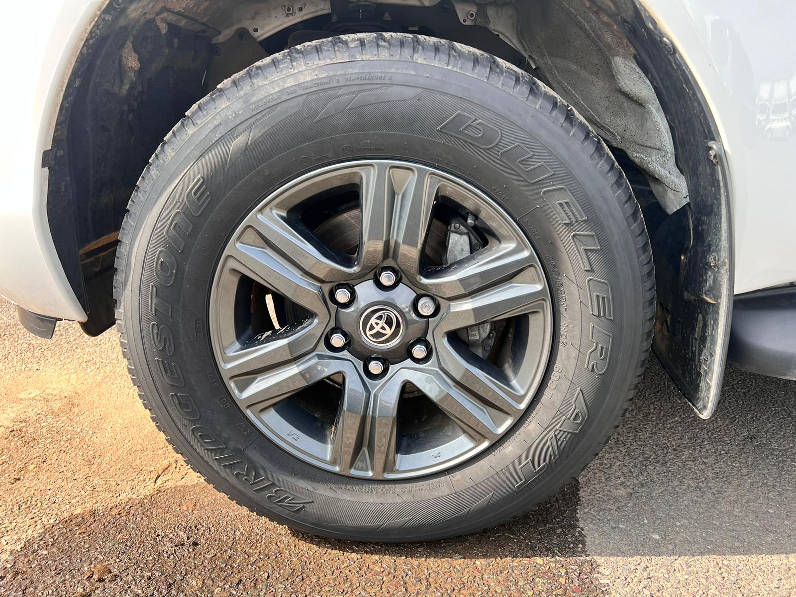 Caravan Tyre Earley, Wokingham, Winnersh, Bracknell, Sindlesham